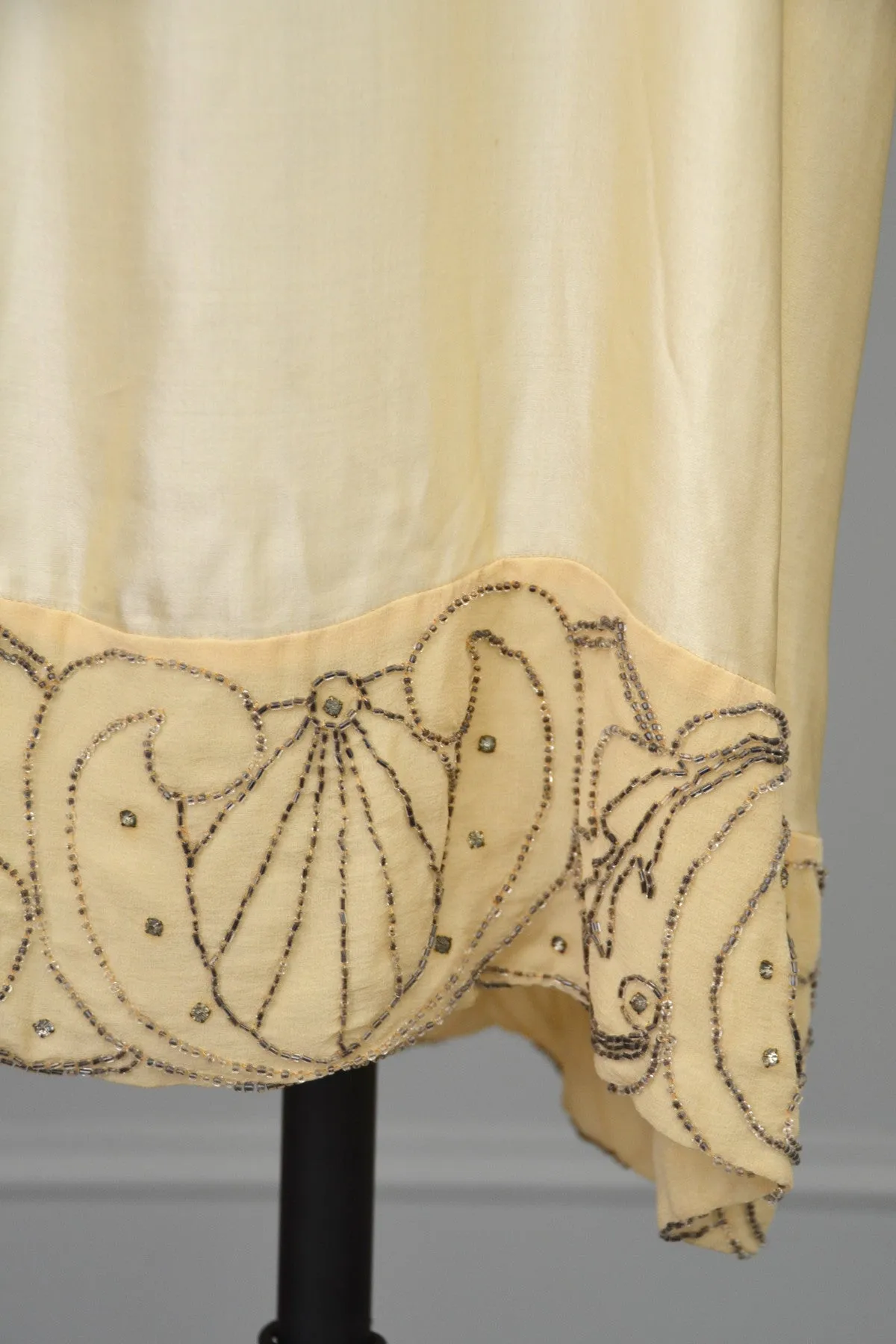 Authentic 1920s Cream Silk Beaded Two Piece Flapper Wedding Dress Tunic