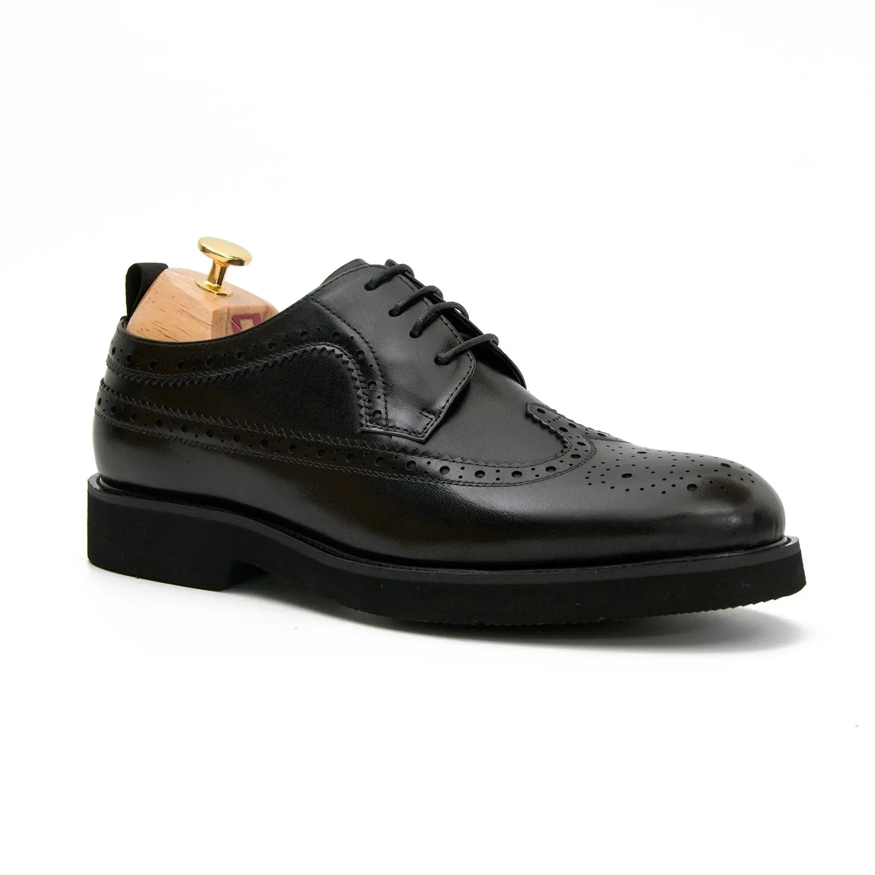 Men's leather brogue shoes