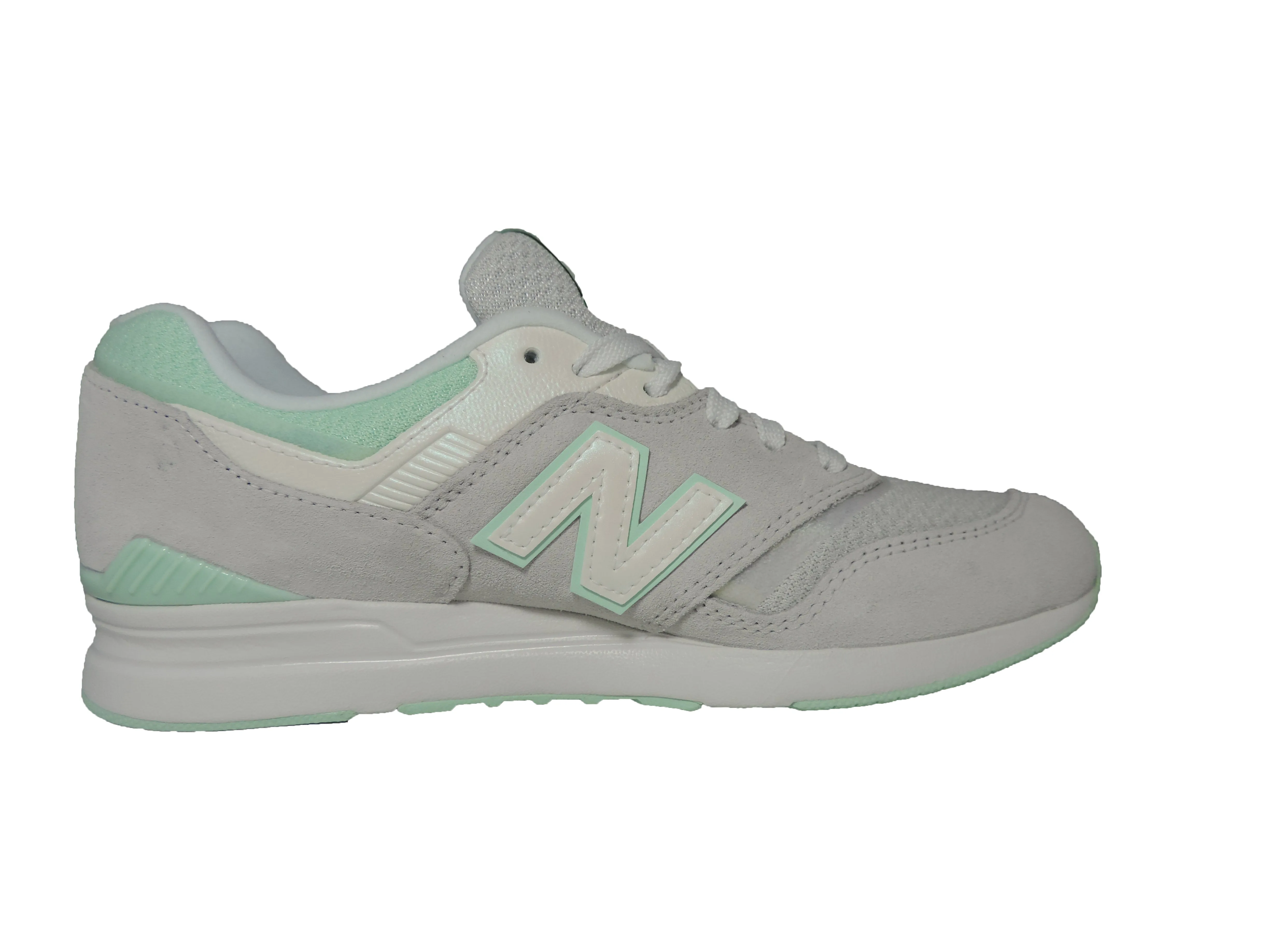 New Balance Women's 697 Sneaker WL697PTT