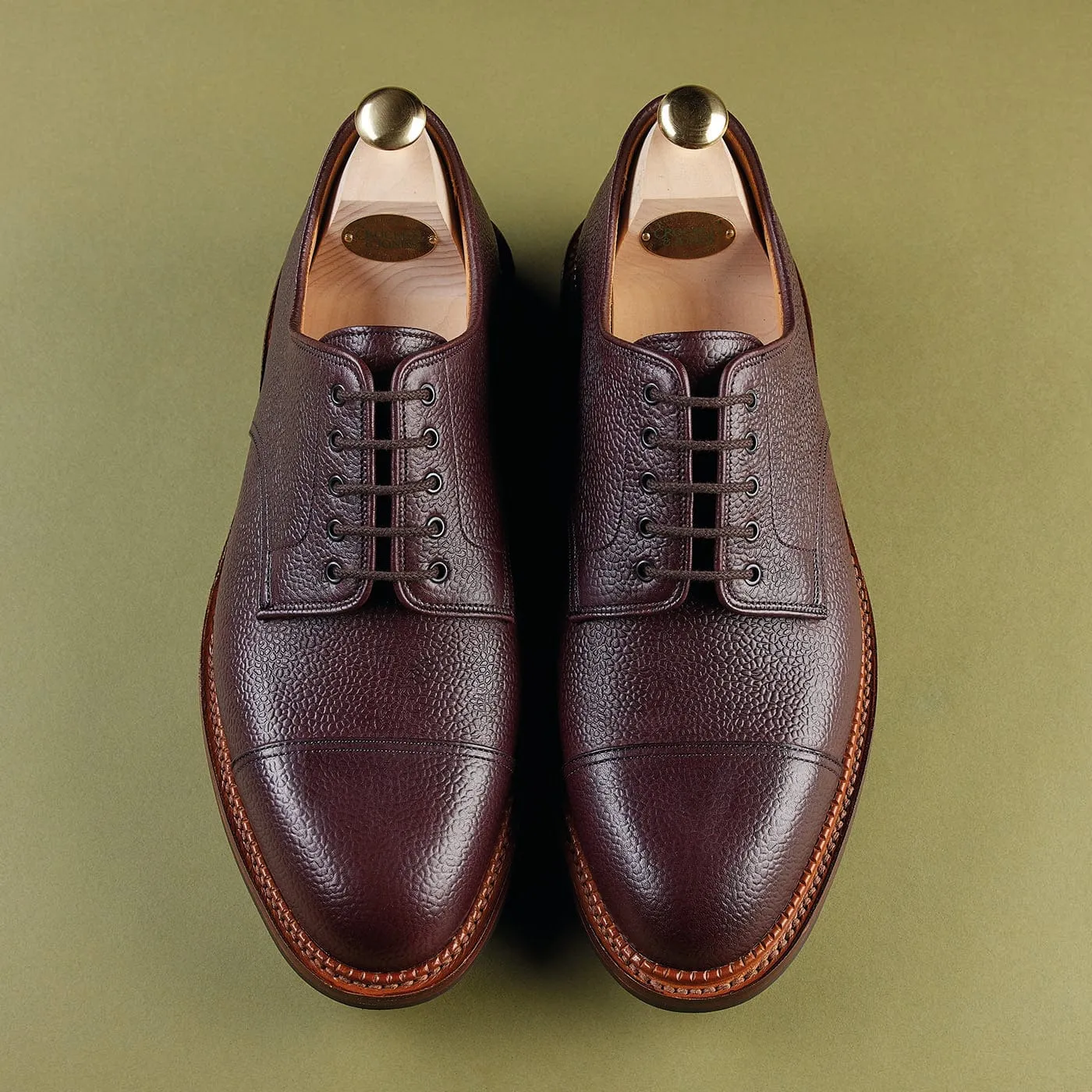 Sandhurst Oxblood Zug Grain