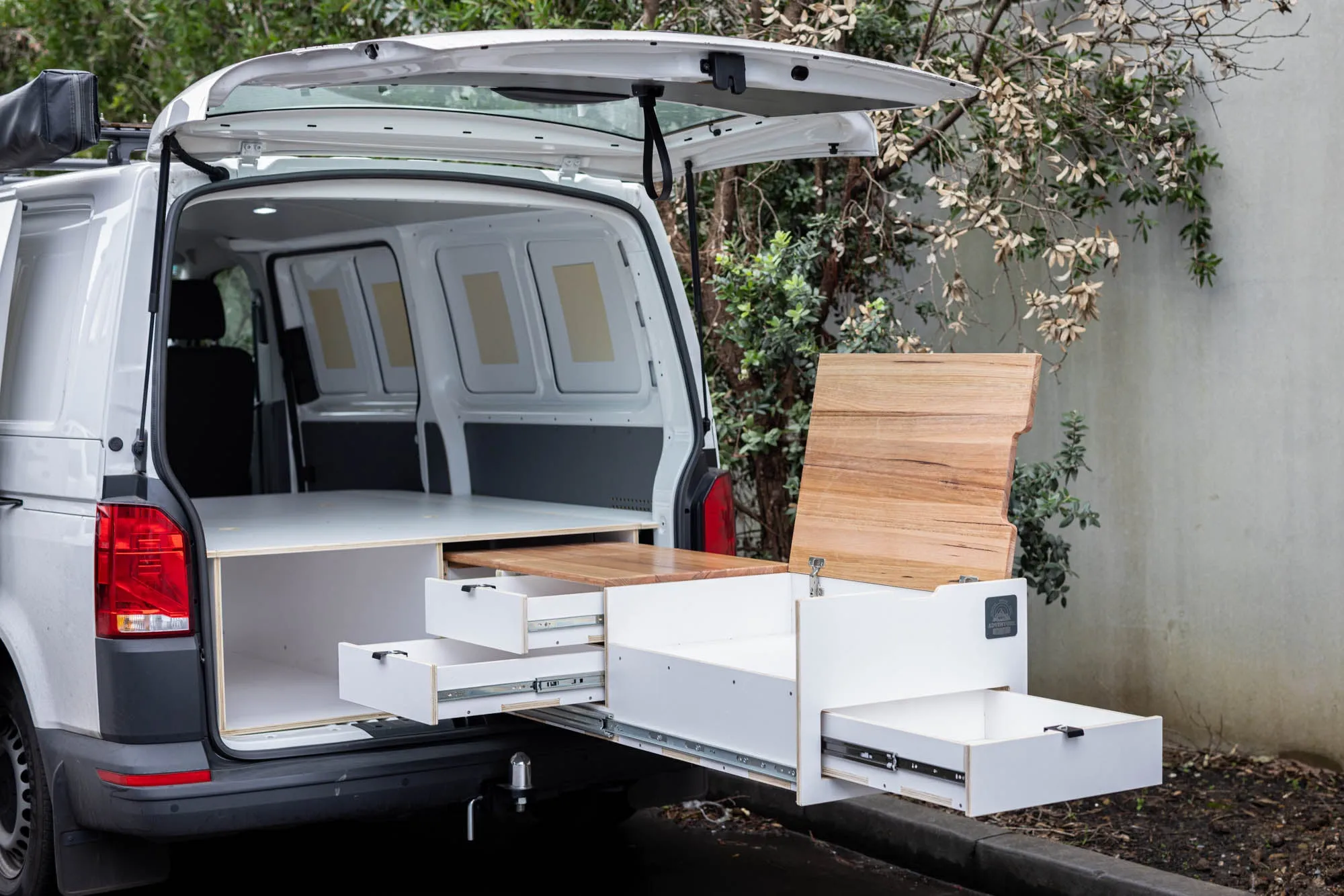 Simple Surfer - Volkswagen Transporter Van Fitout w/ Single Drawer   Board Slot